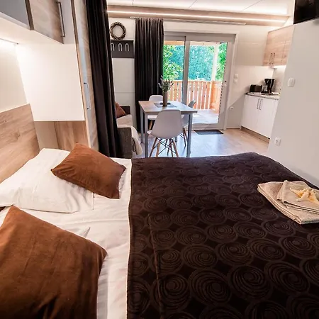Premium Mobile Tree House With Thermal Riviera Tickets Catez ob Savi Buitenkant foto